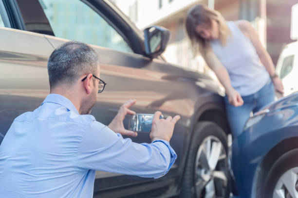 Professional Sr22 Insurance technician working in Villa Park, IL